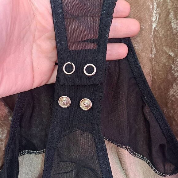 Necessary Objects Women's Vintage 90s Velvet and Mesh Bodysuit size Small - Picture 6 of 6